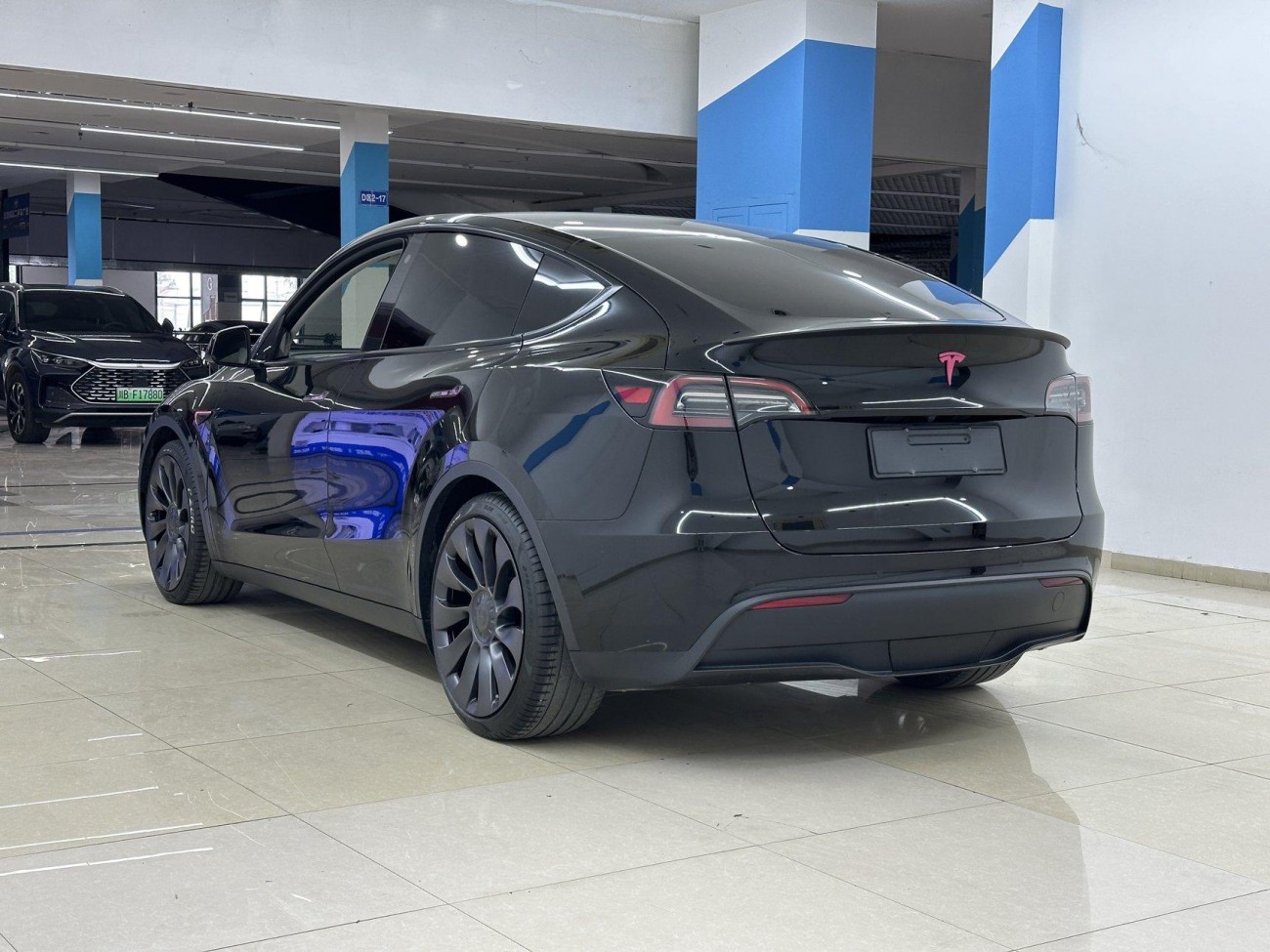 Tesla Model Y 2023