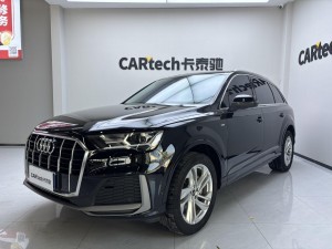 Audi Q7 45 TFSI 2023