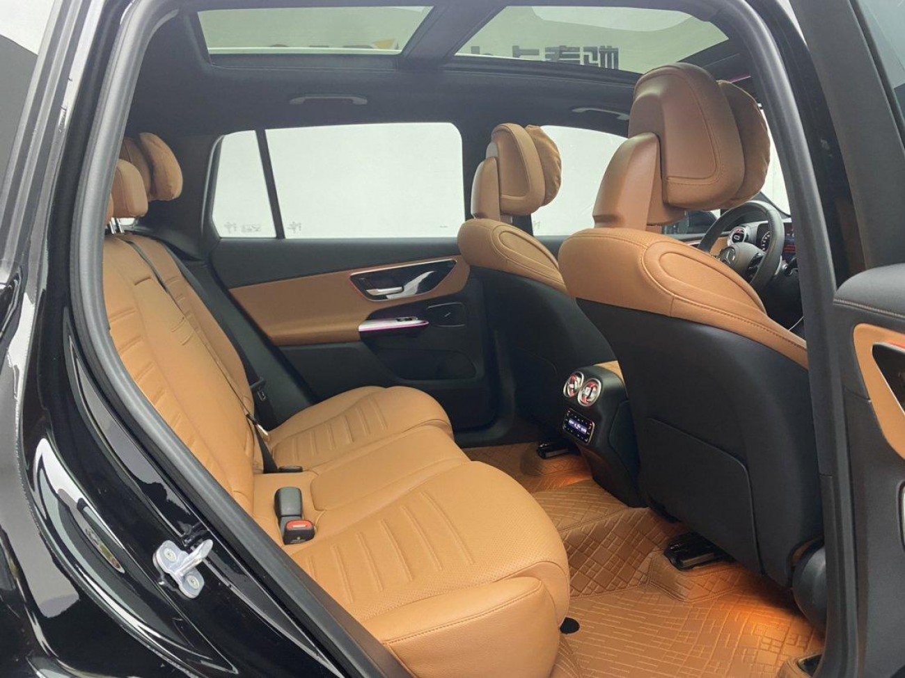 Mercedes-Benz GLC 300 L 2024