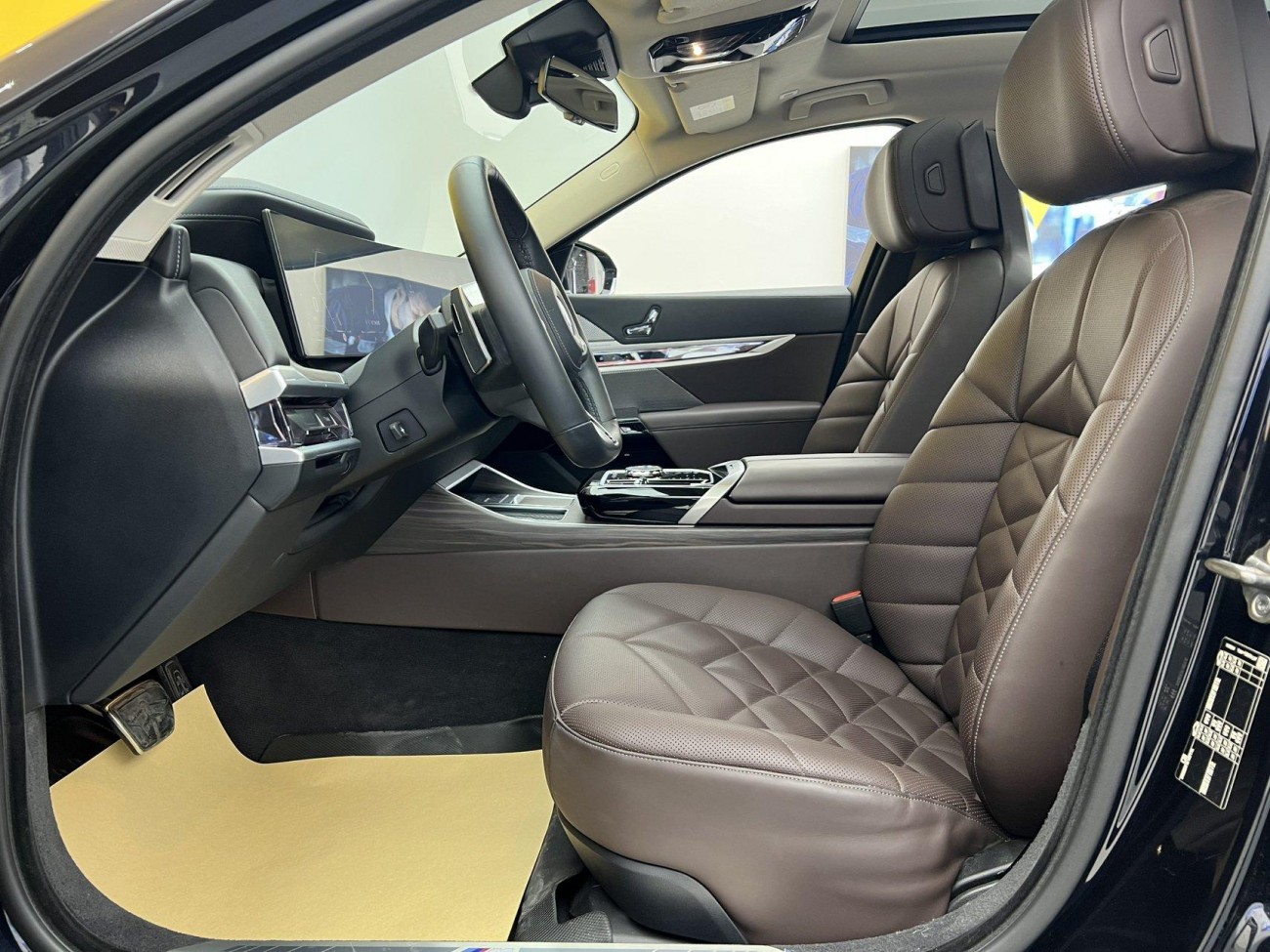 BMW 735Li 2023