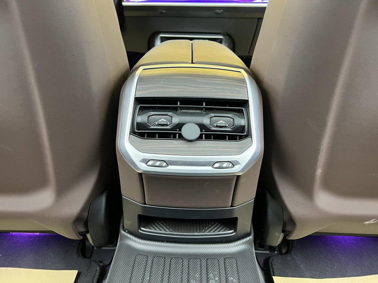 BMW 735Li 2023