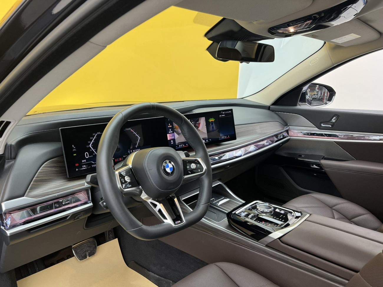 BMW 735Li 2023