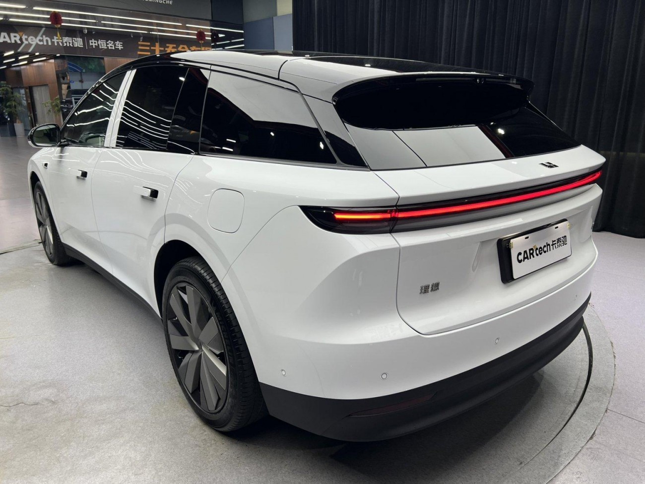 Li Auto i6 2026