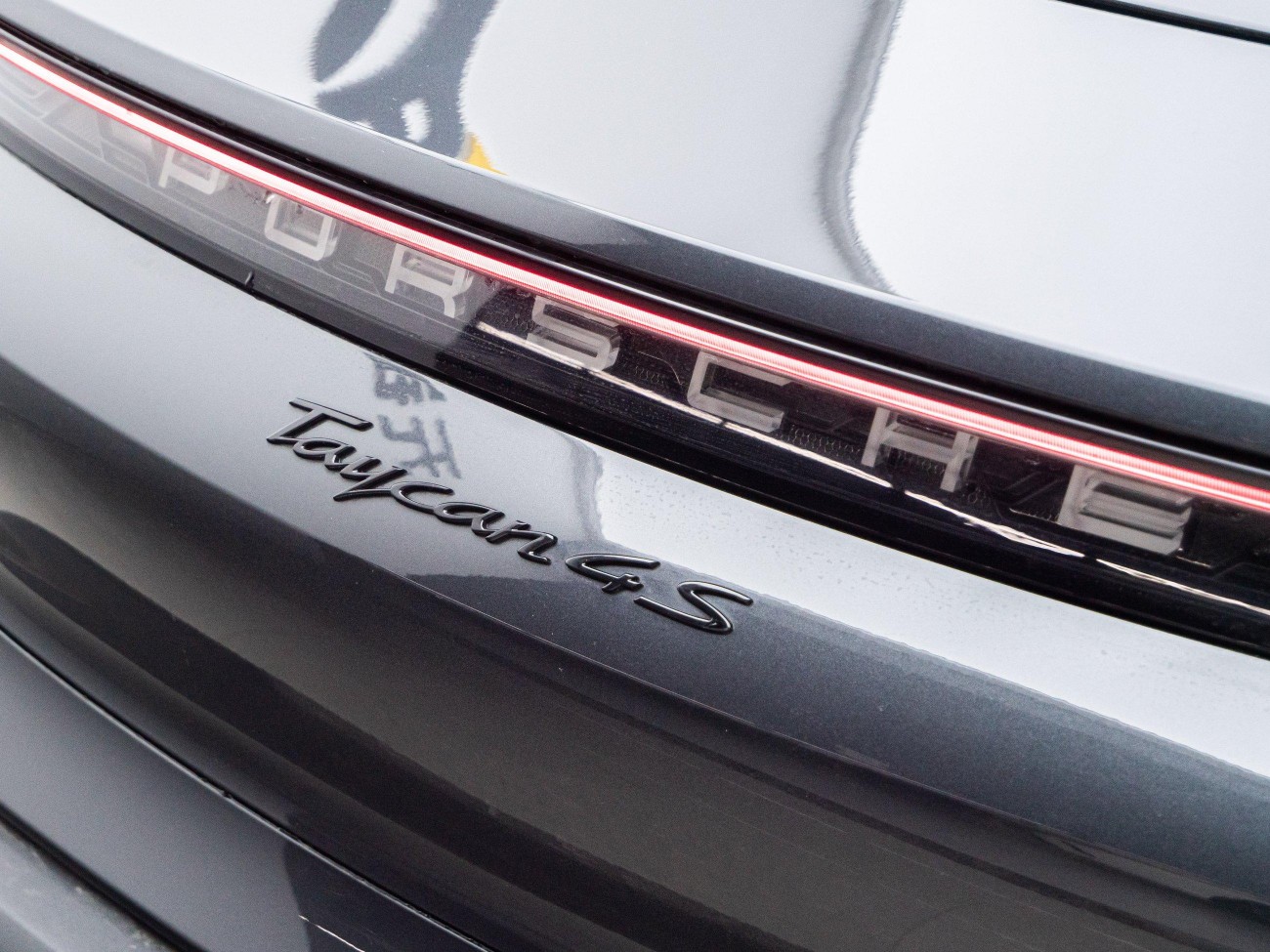 Porsche Taycan 2020