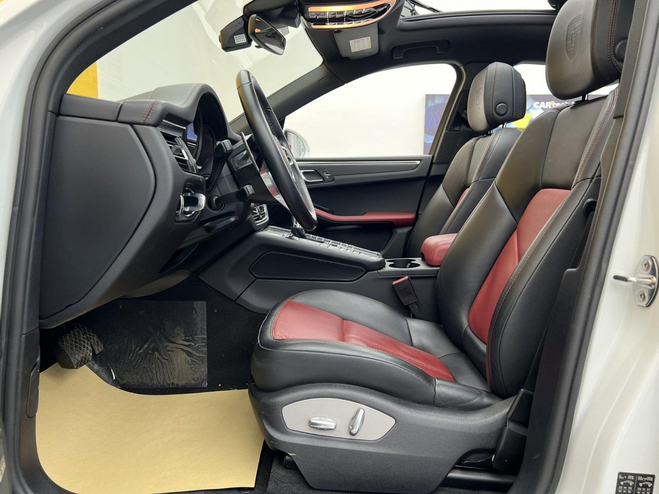 Porsche Macan 2021