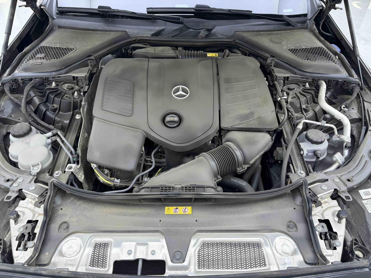 Mercedes-Benz E 300 L 2025