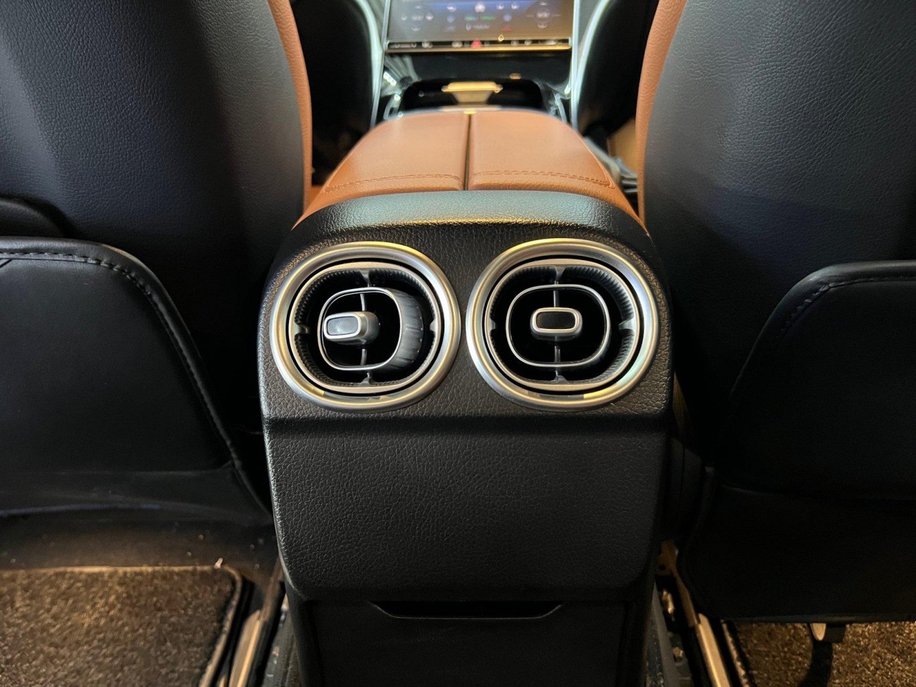 Mercedes-Benz C 260 L 2024