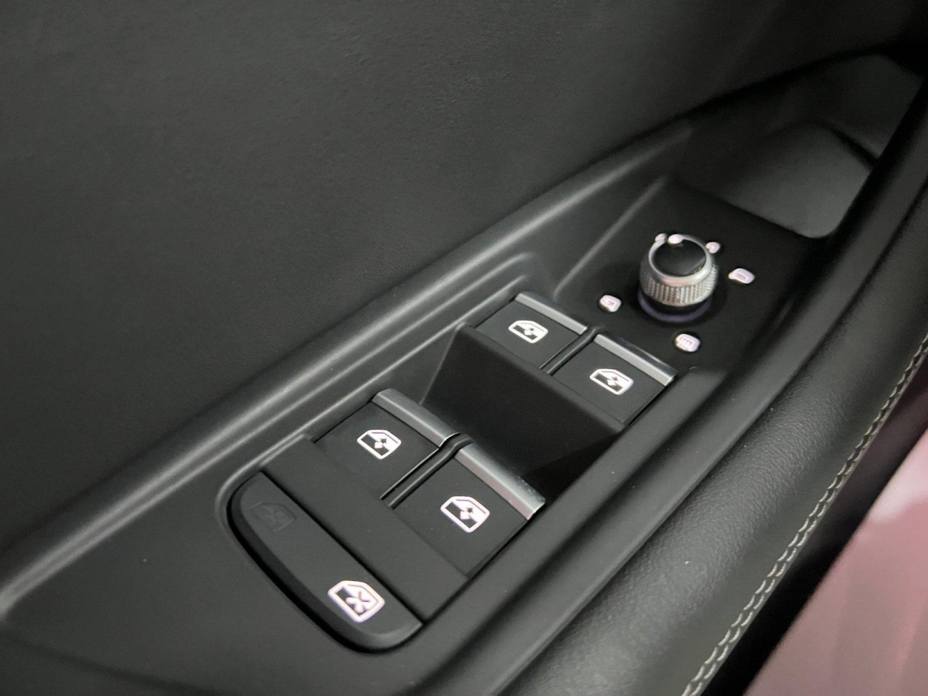 Audi A4L 40 TFSI 2023