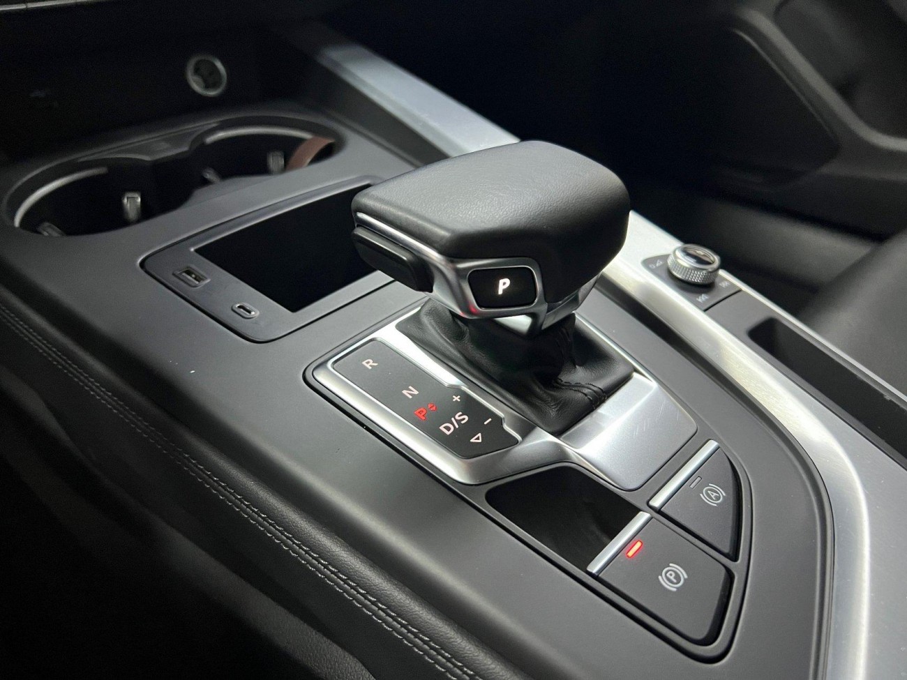 Audi A4L 40 TFSI 2023