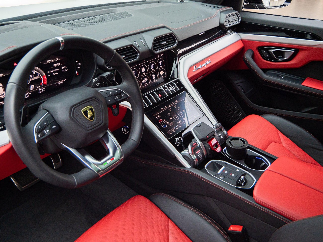 Lamborghini Urus 2020