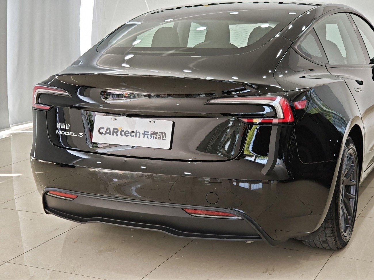 Tesla Model 3 2023