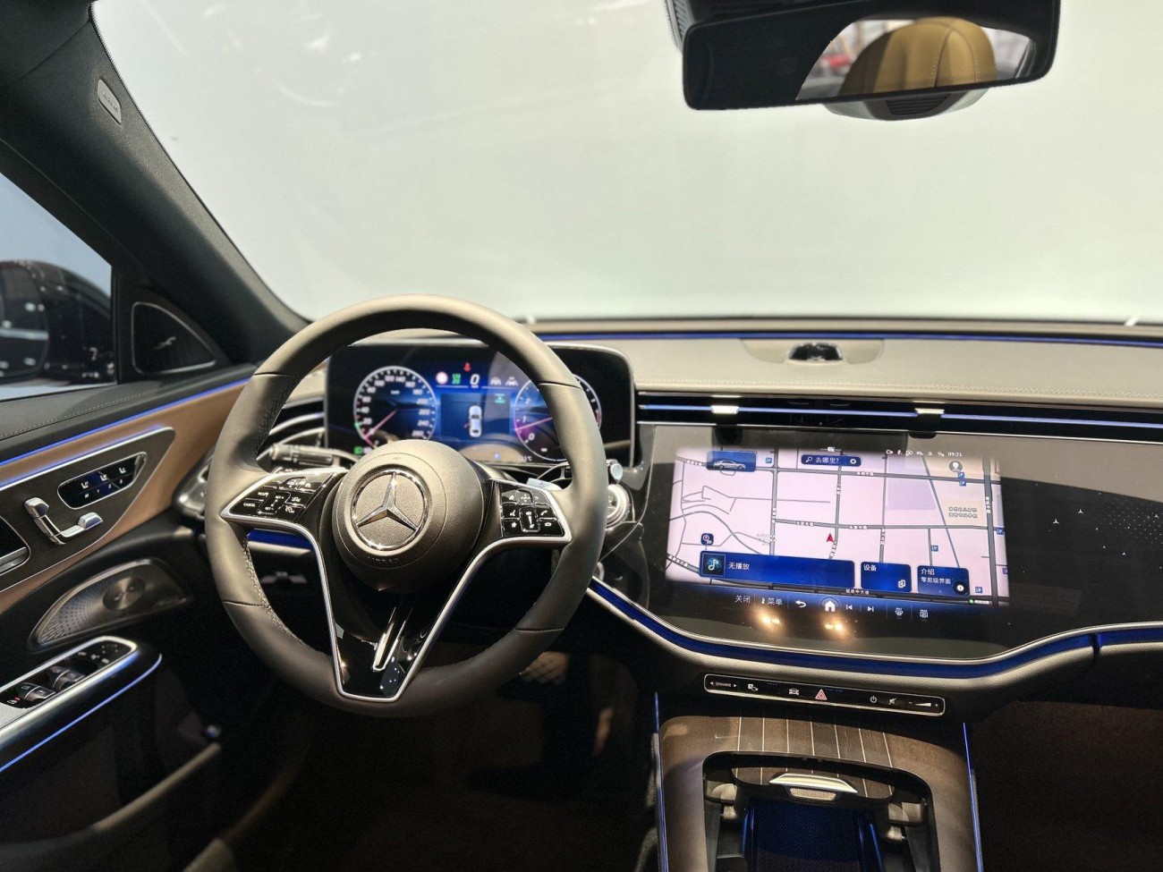Mercedes-Benz E 300 L 2025