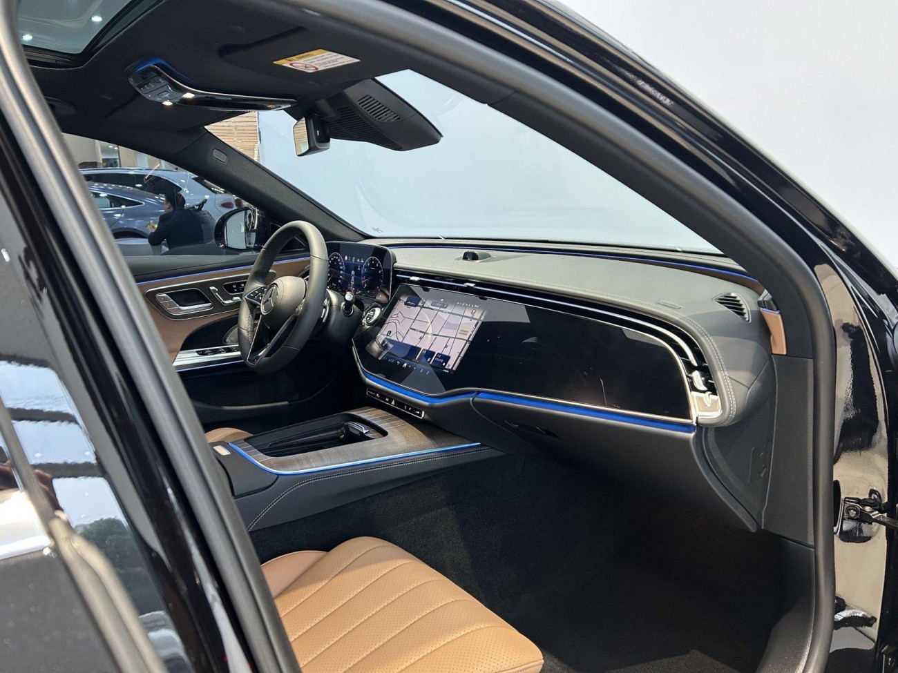 Mercedes-Benz E 300 L 2025