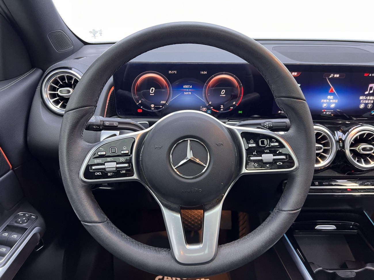 Mercedes-Benz GLB 2021