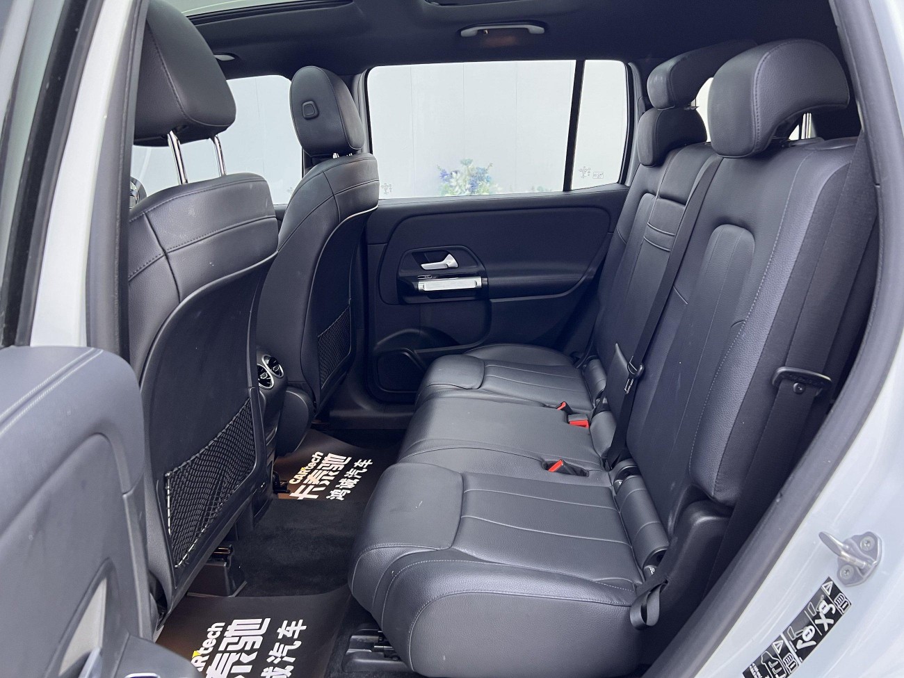 Mercedes-Benz GLB 2021