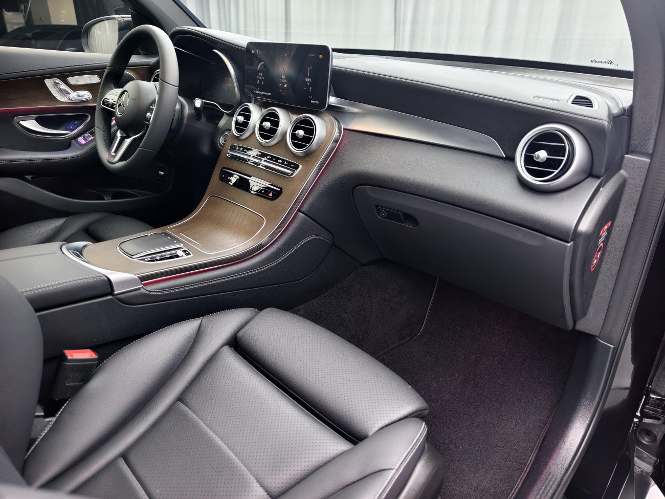 Mercedes-Benz GLC 300 L 2022