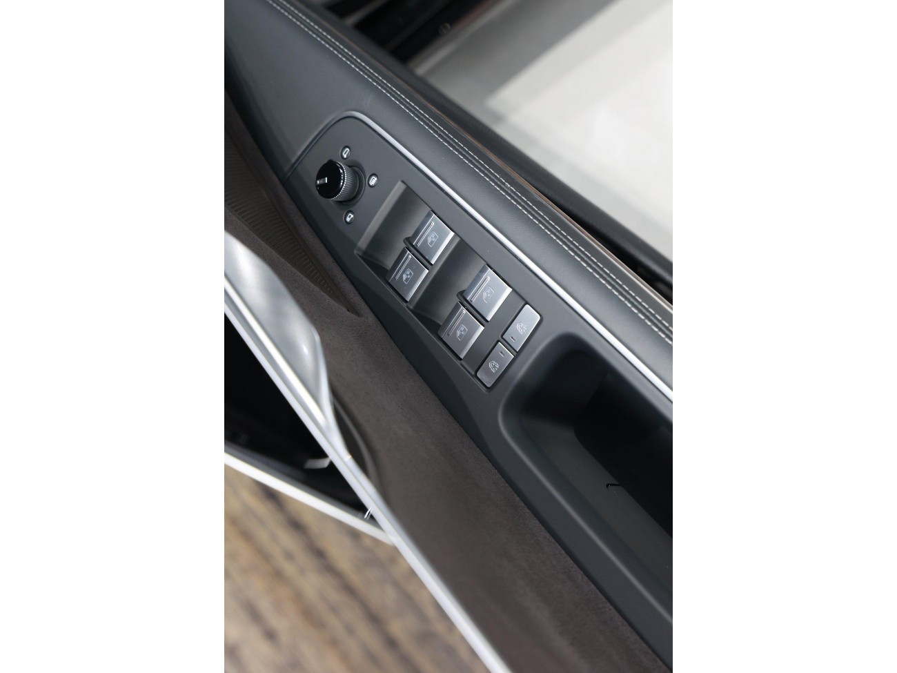 Audi A8L 55 TFSI 2024