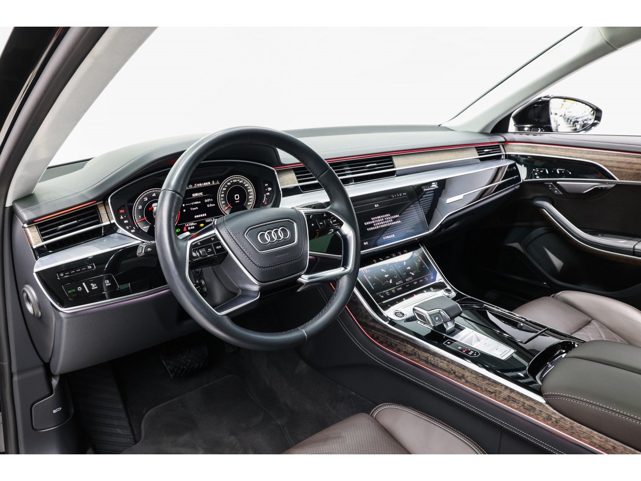 Audi A8L 55 TFSI 2024