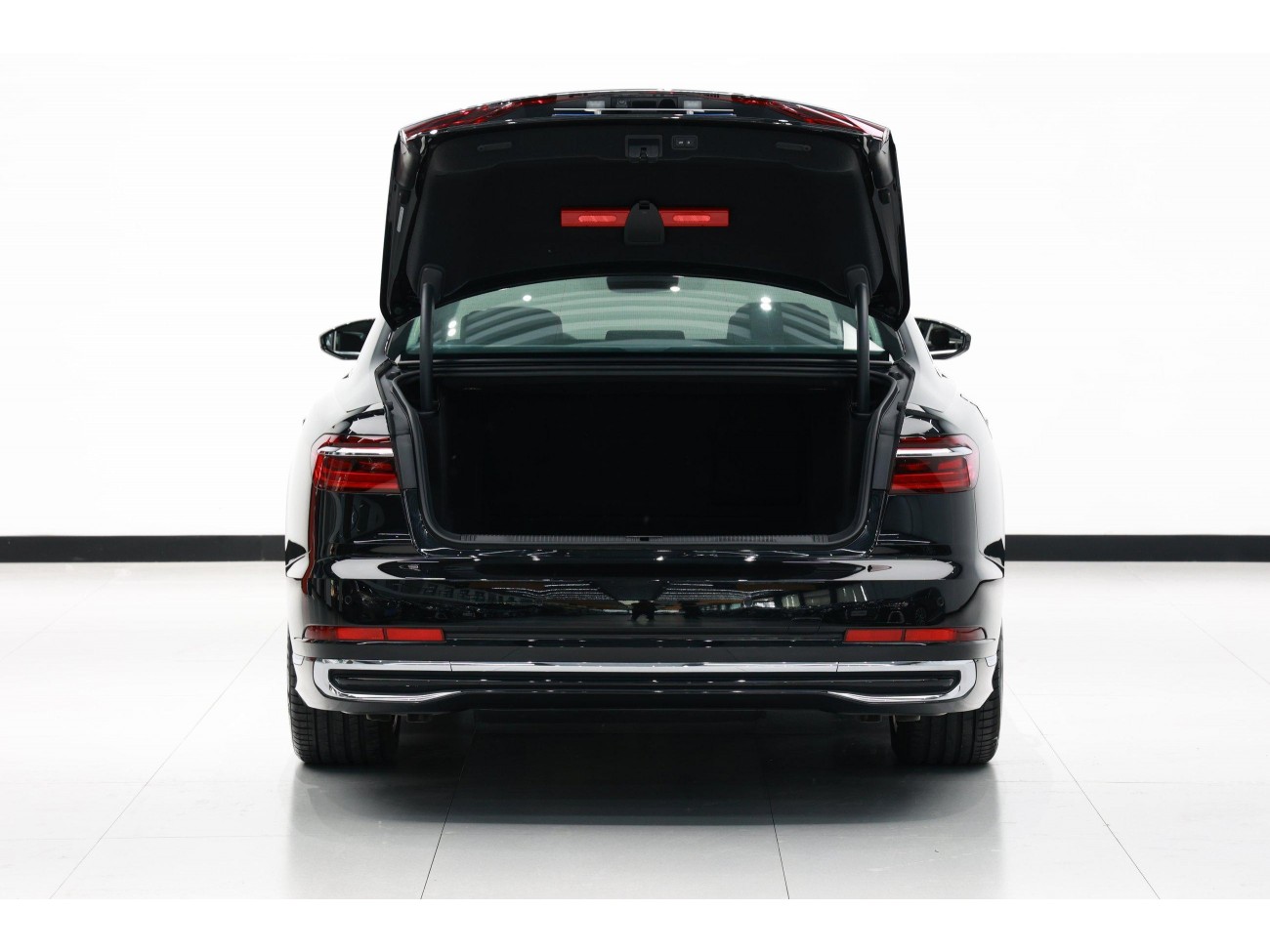 Audi A8L 55 TFSI 2024