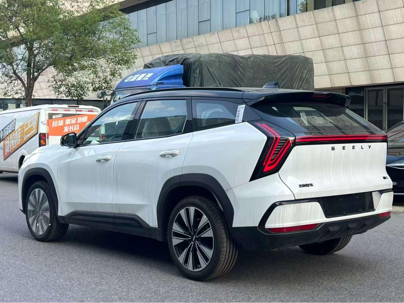 Geely Boyue 2025