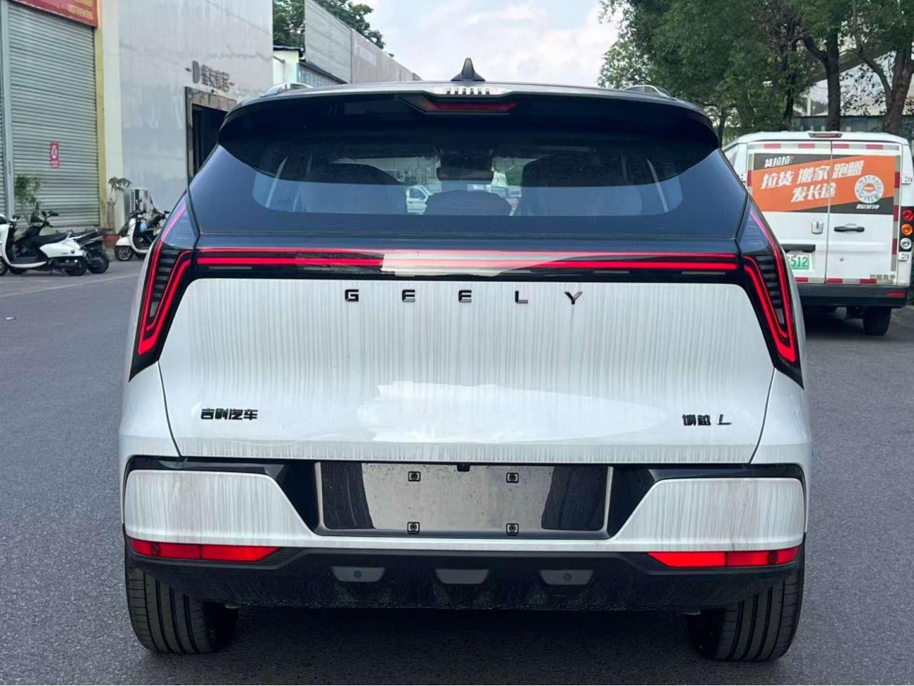 Geely Boyue 2025
