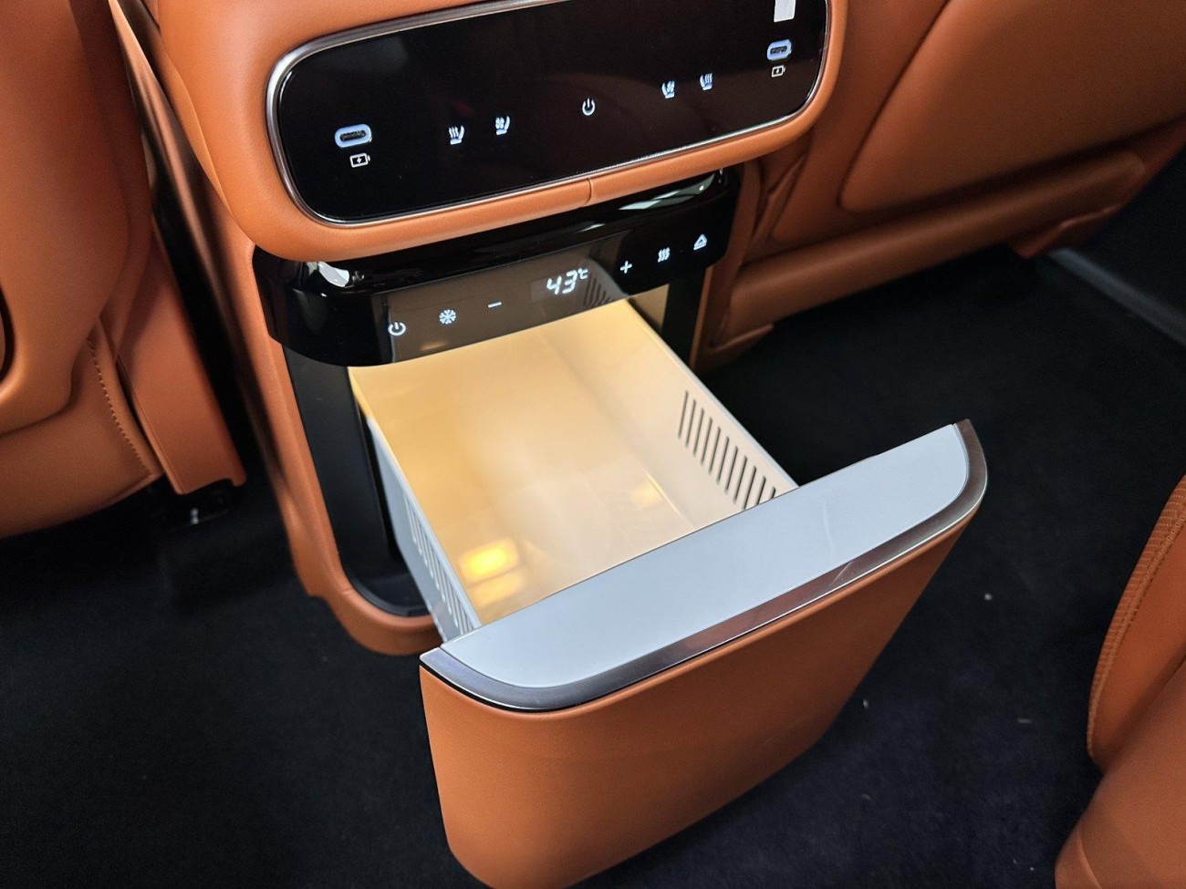 Geely Galaxy M9 2025