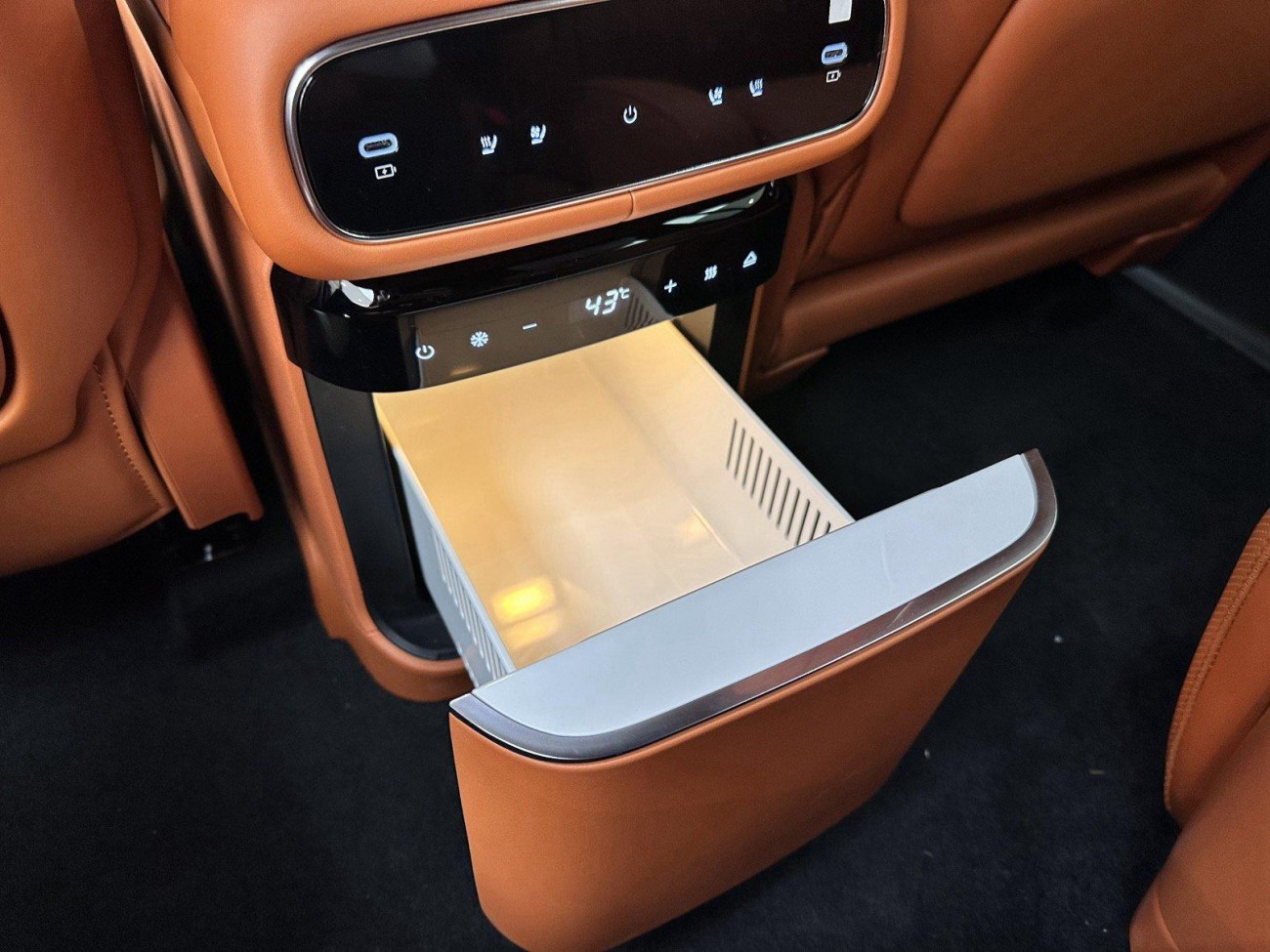 Geely Galaxy M9 2025