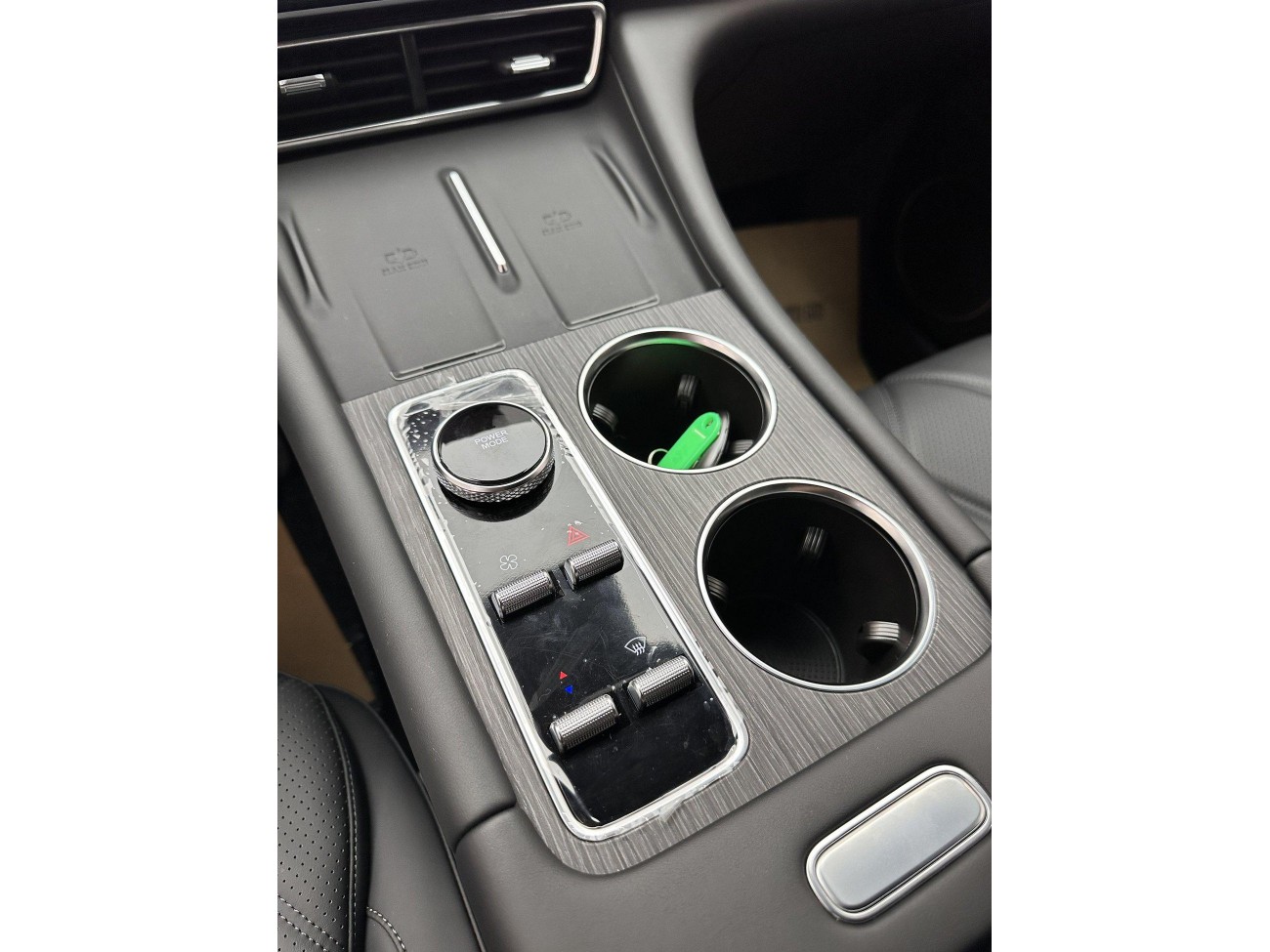 Chery T11 2025
