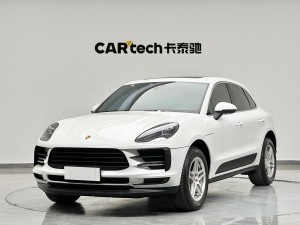 Porsche Macan 2021