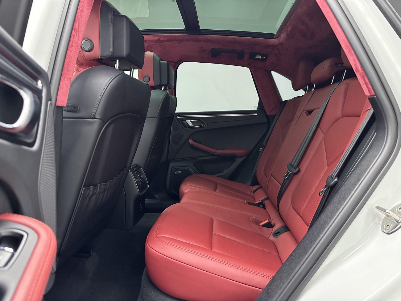 Porsche Macan 2021