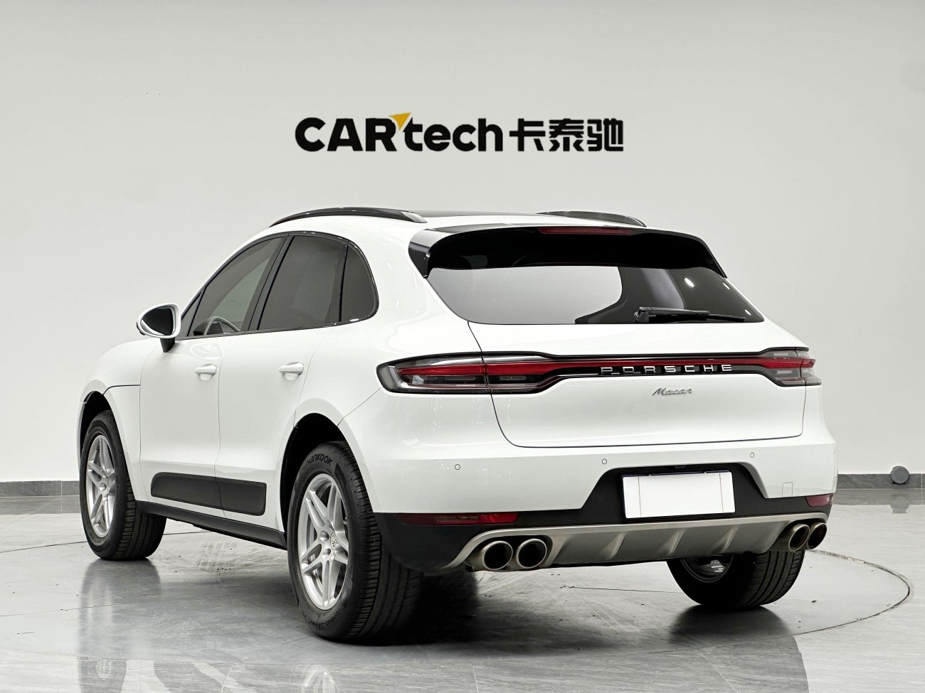 Porsche Macan 2021