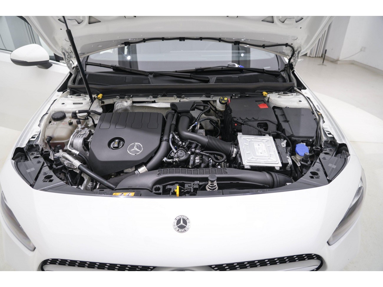 Mercedes-Benz A 200 L 2022