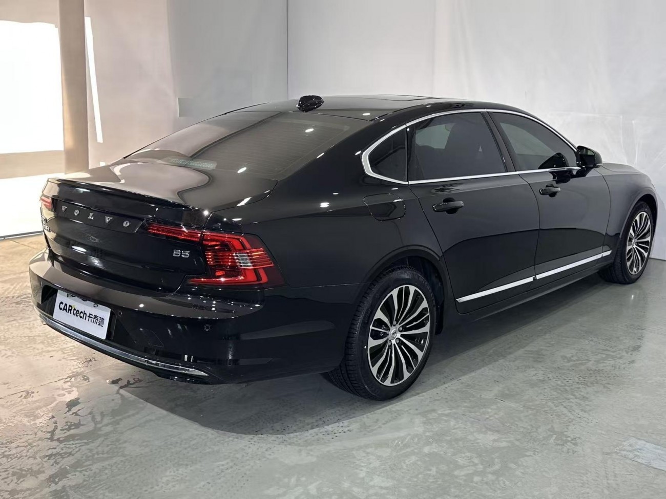 Volvo S90 2023