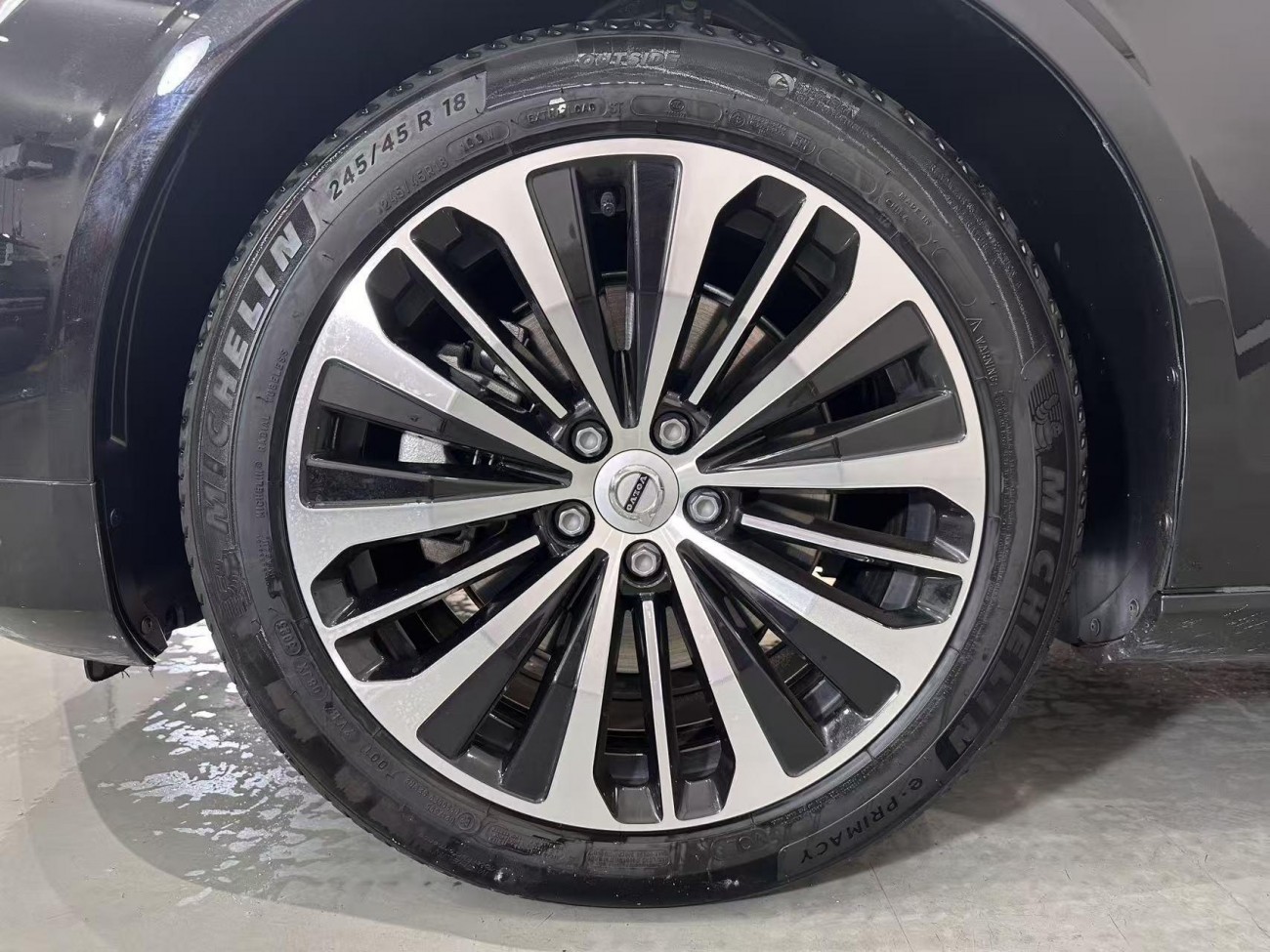 Volvo S90 2023