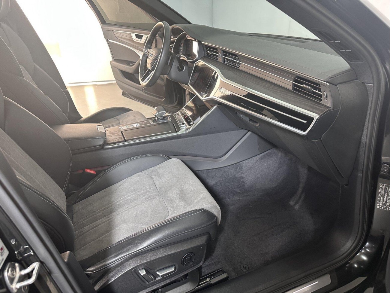 Audi A6L 45 TFSI 2023