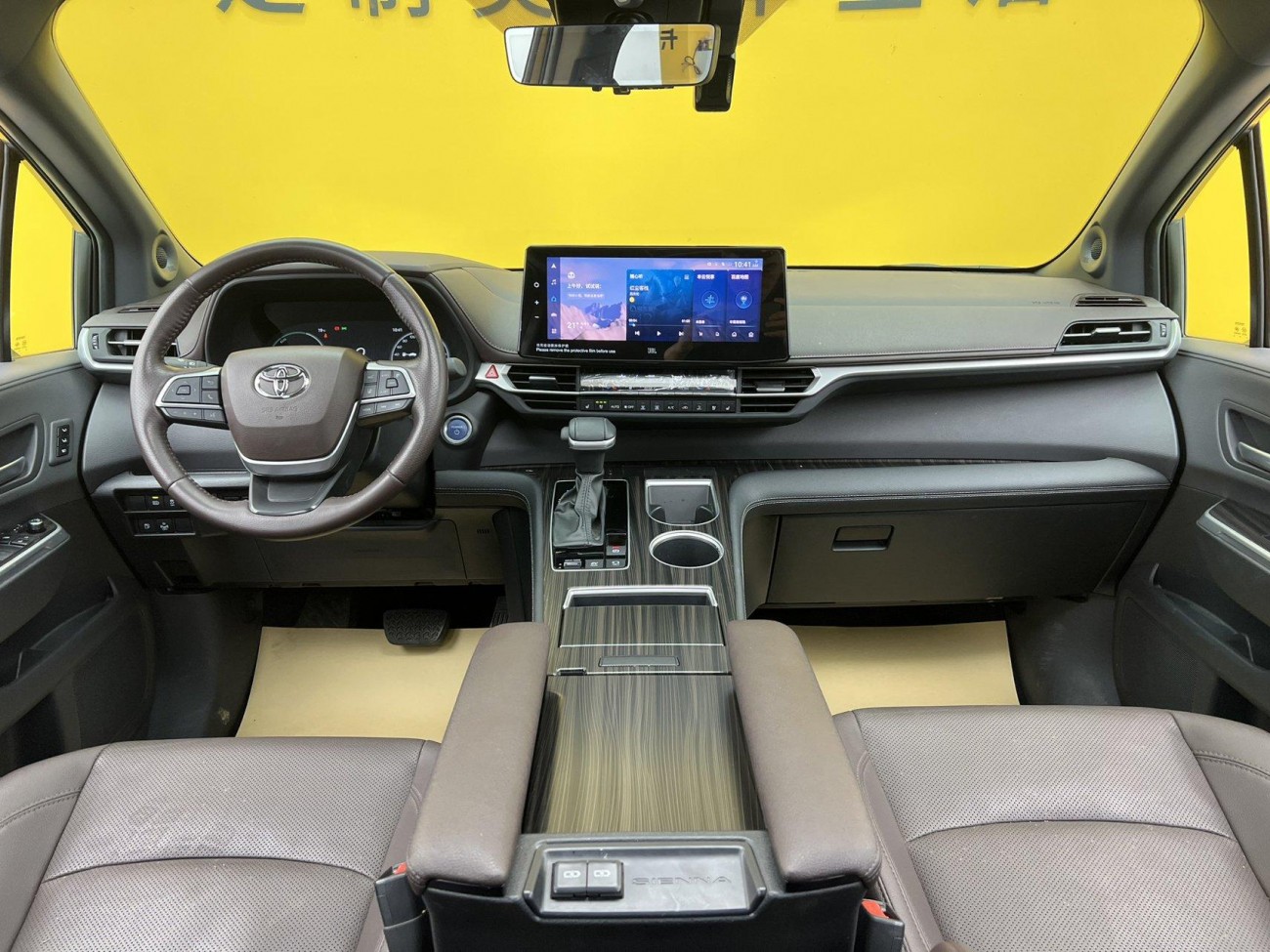 Toyota Sienna 2024