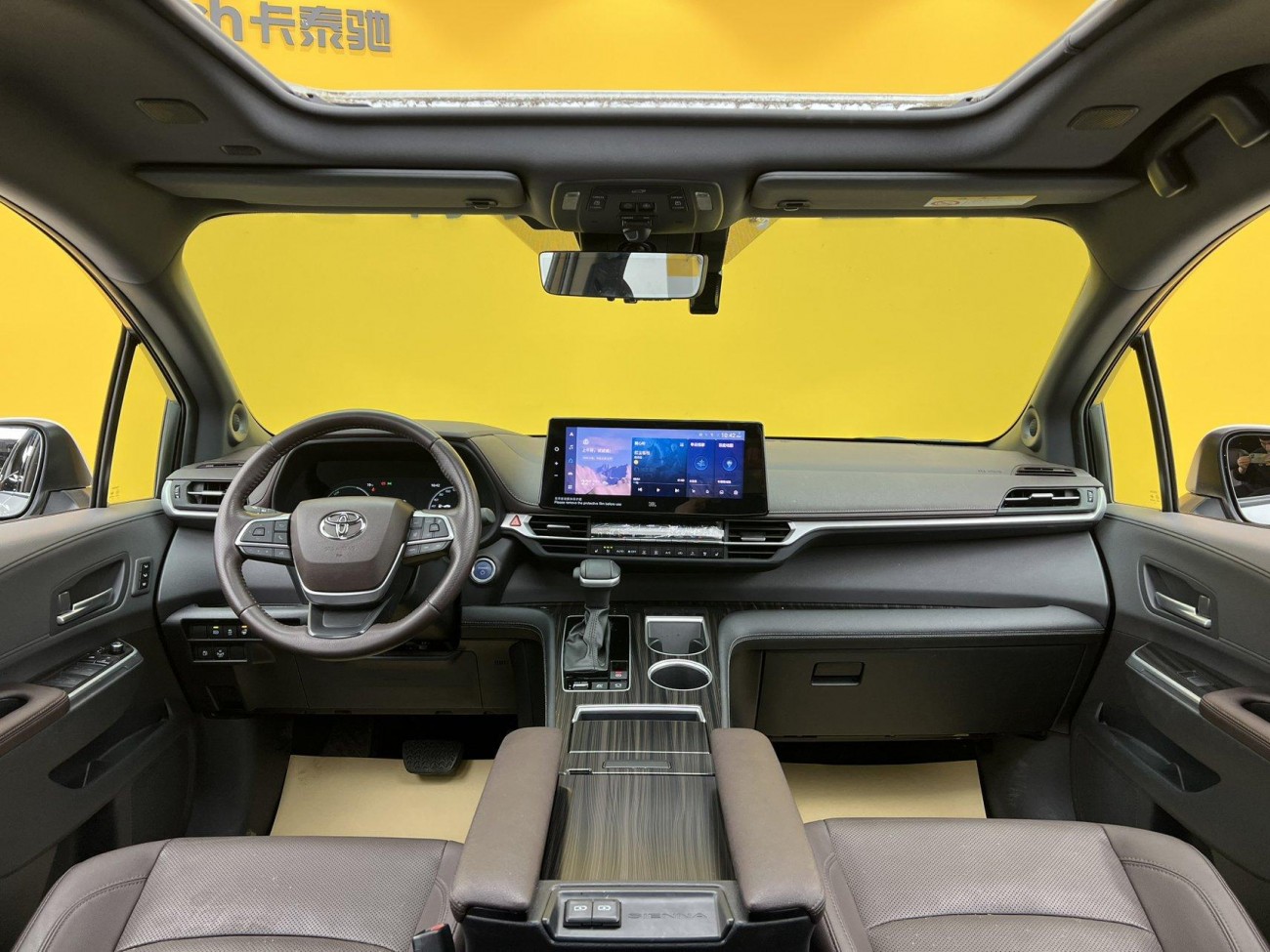 Toyota Sienna 2024