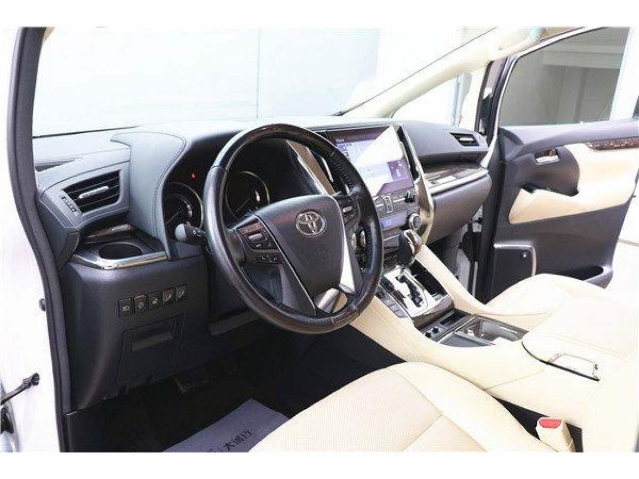 Toyota Vellfire 2021