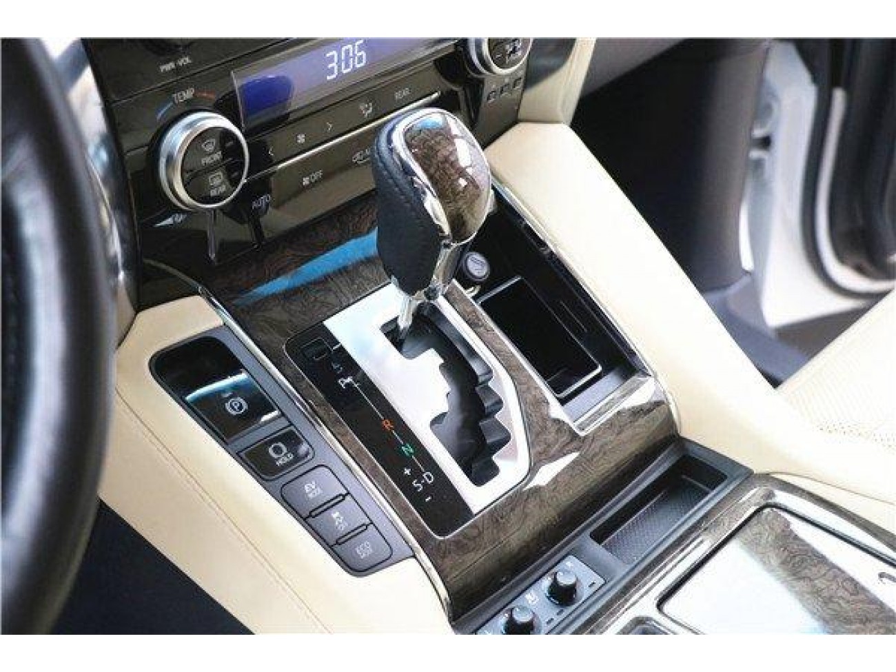 Toyota Vellfire 2021