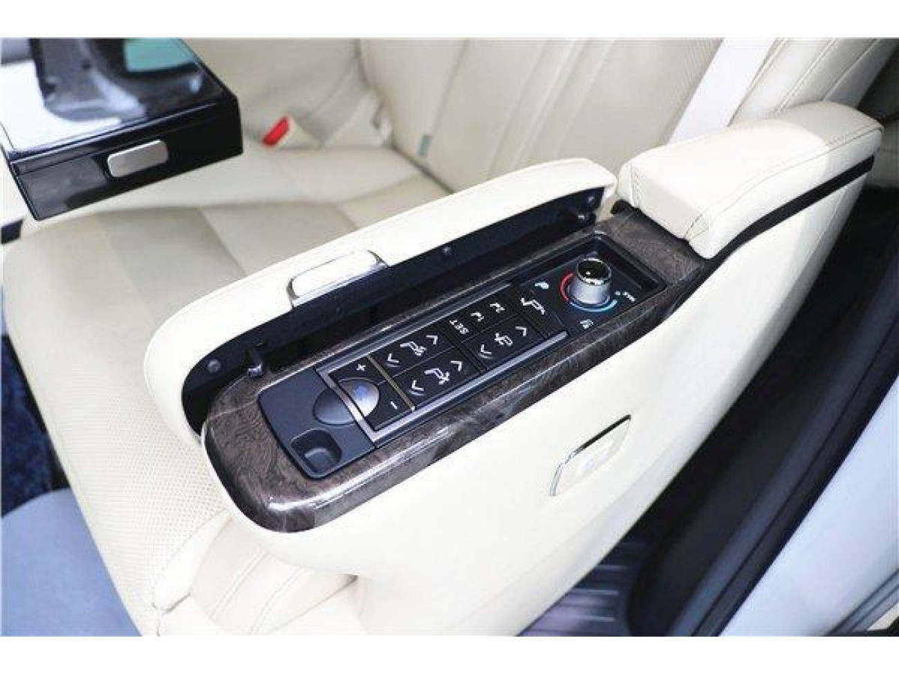 Toyota Vellfire 2021