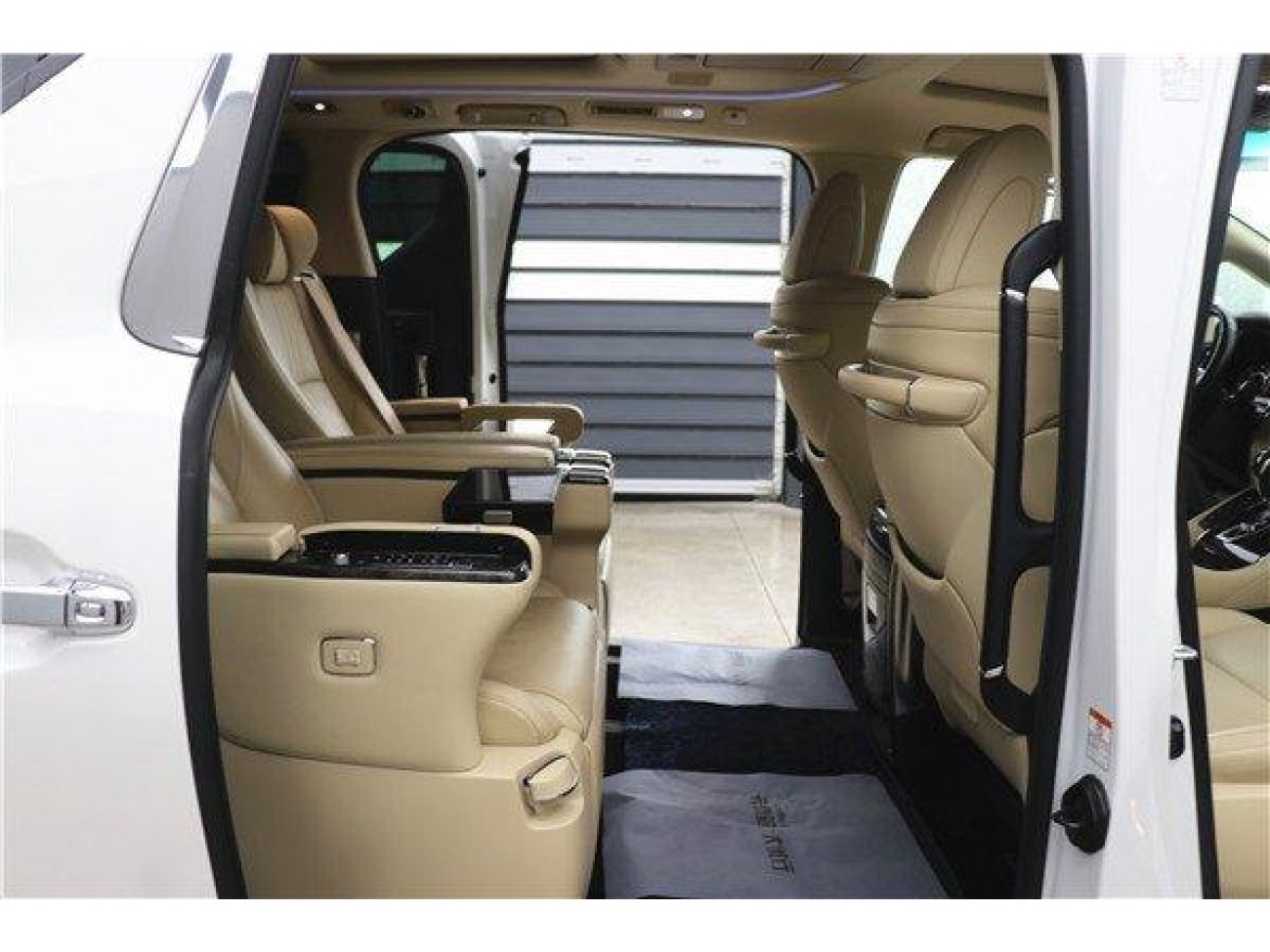 Toyota Vellfire 2021
