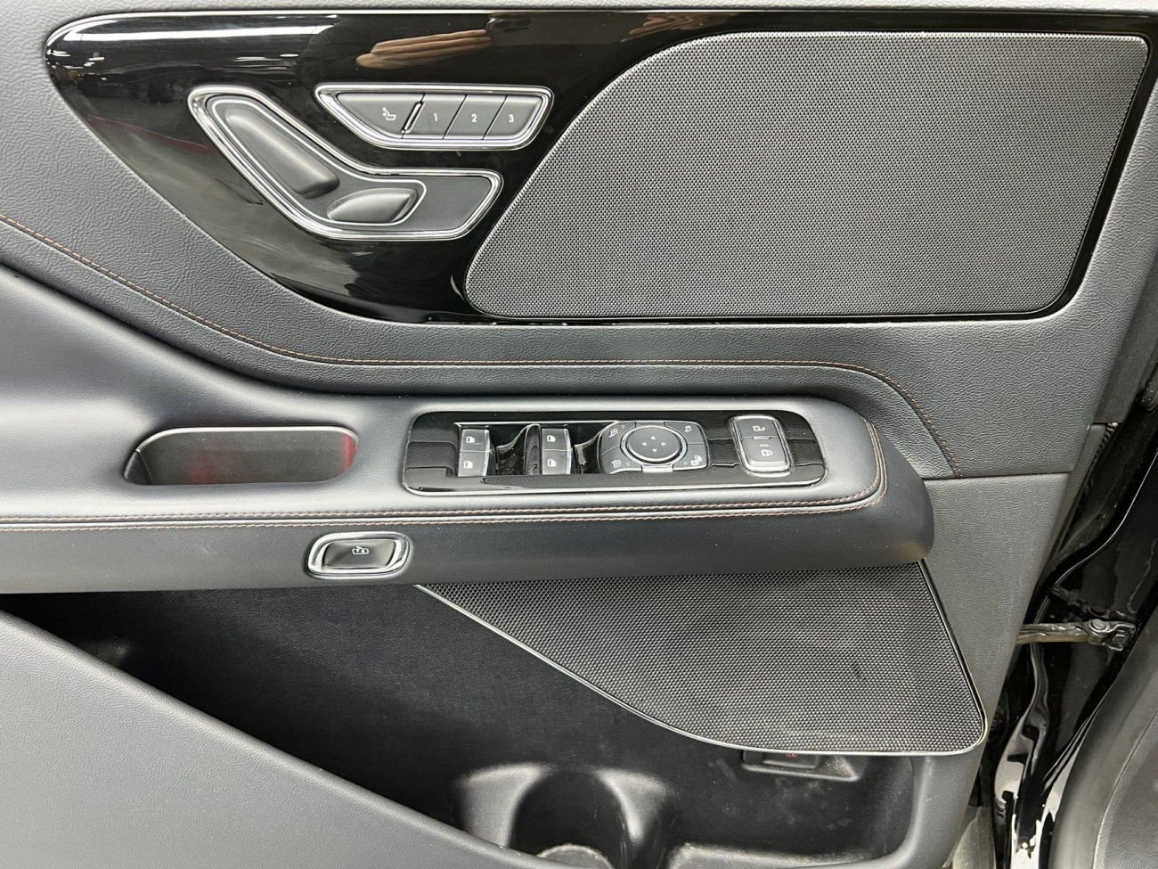 Lincoln Aviator 2023