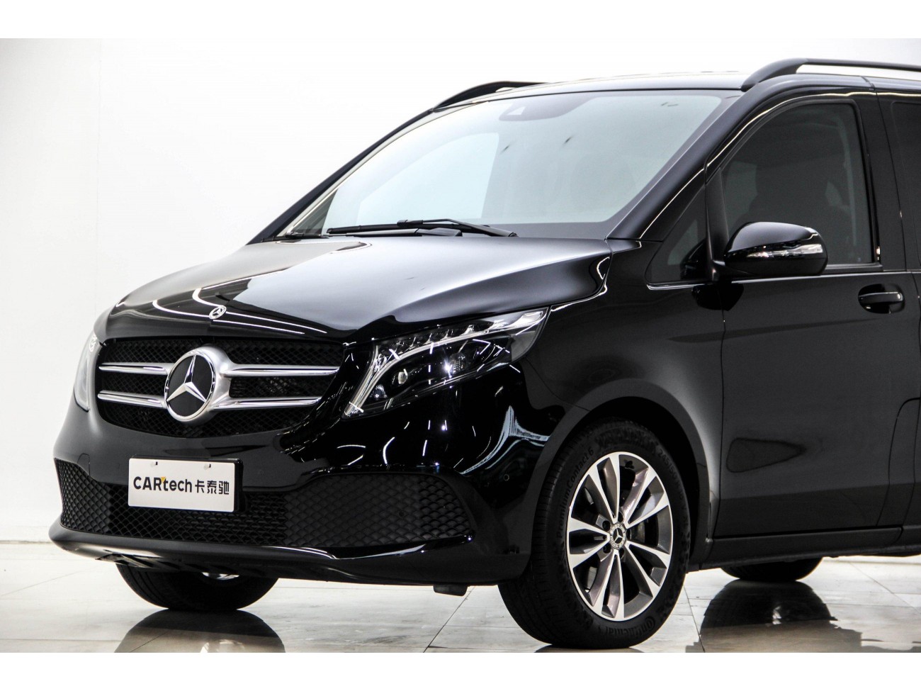 Mercedes-Benz V 2024