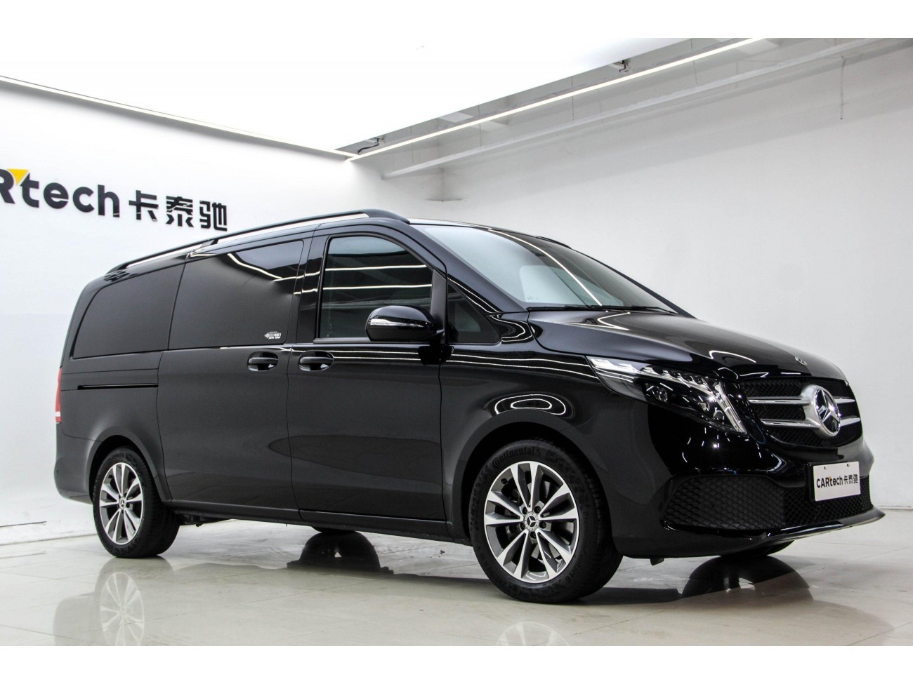 Mercedes-Benz V 2024