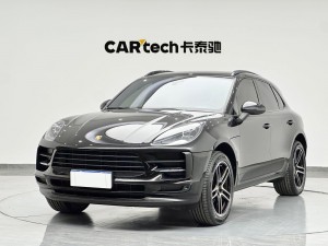 Porsche Macan 2021