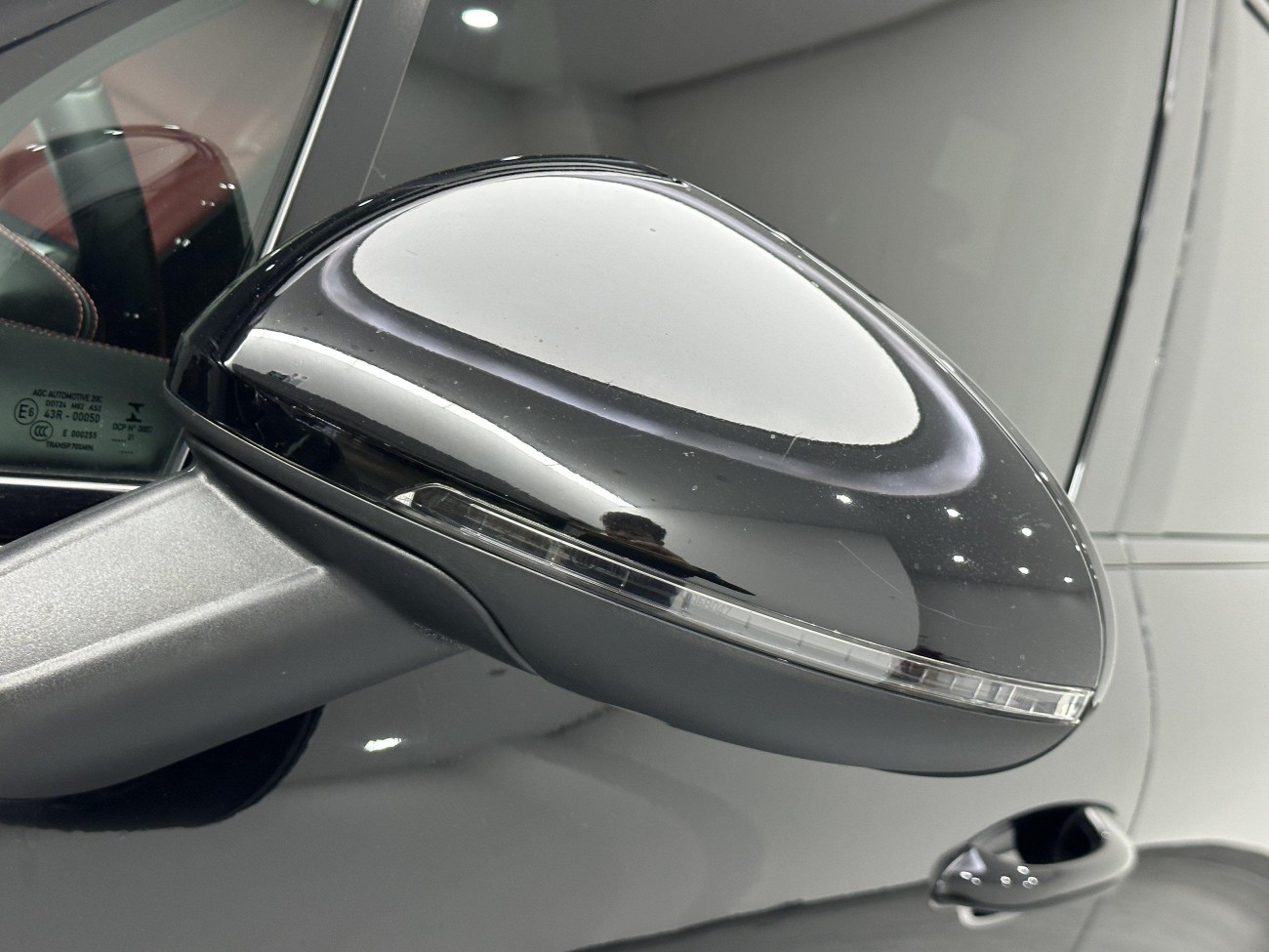 Porsche Macan 2021