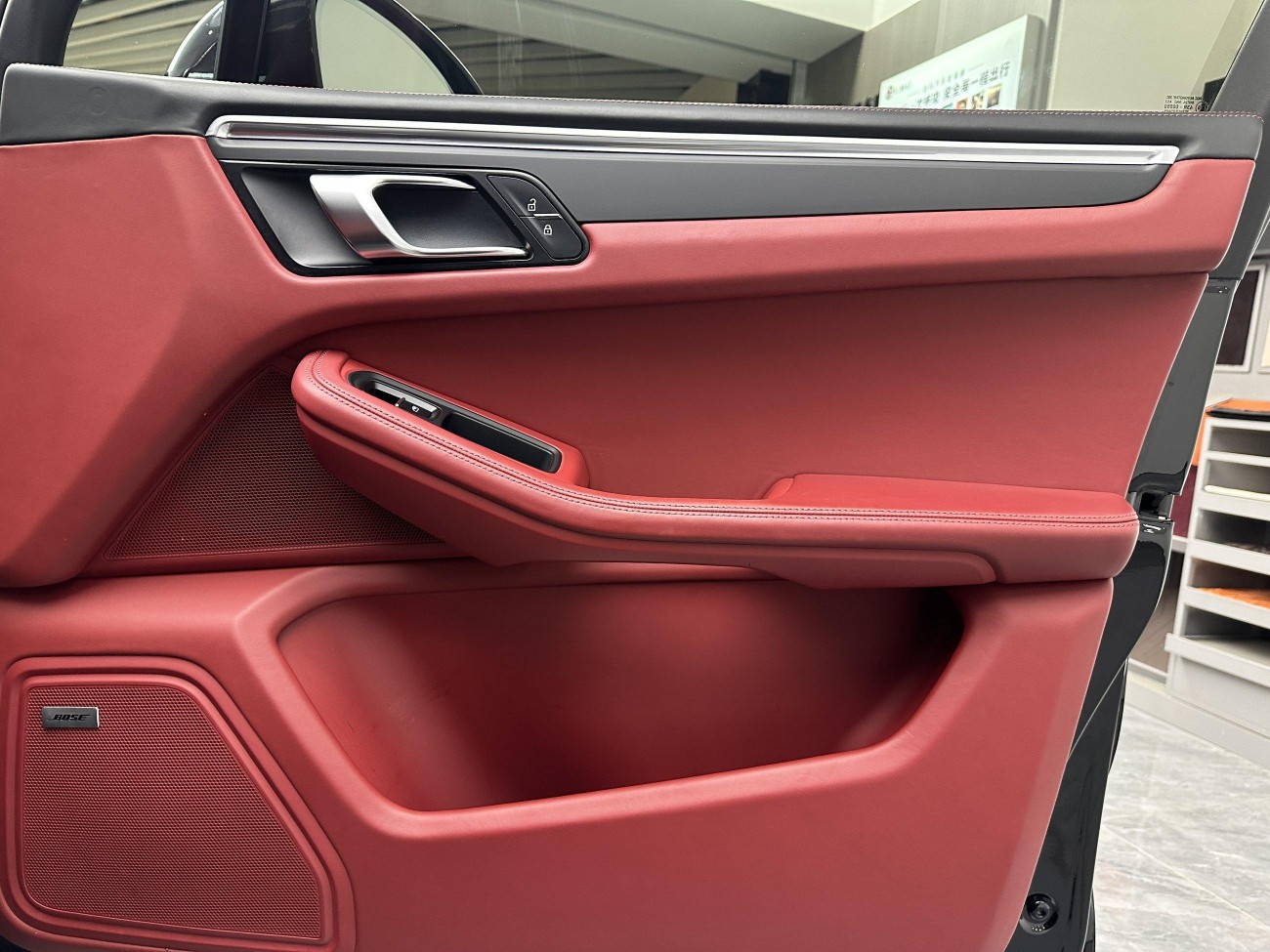 Porsche Macan 2021