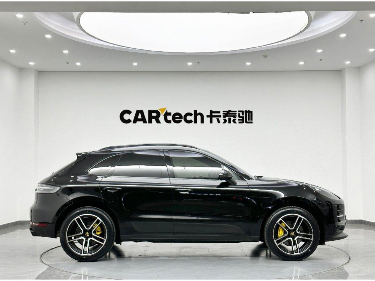 Porsche Macan 2021
