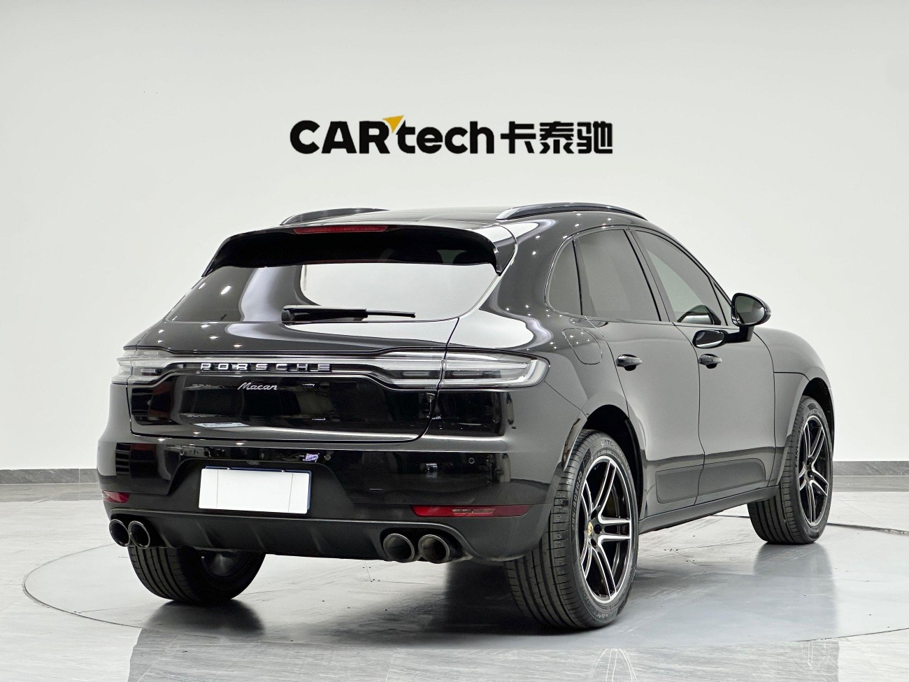 Porsche Macan 2021