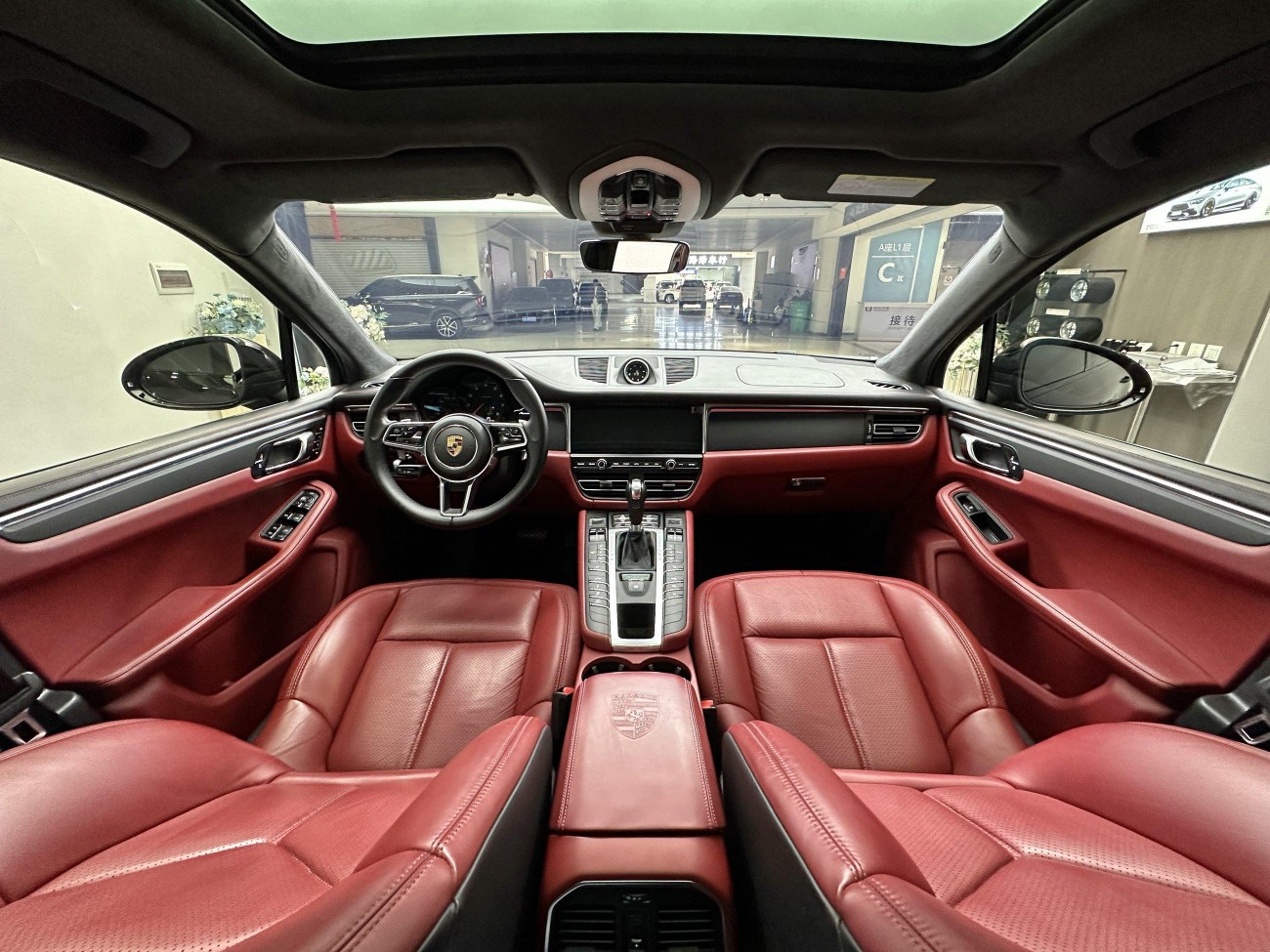 Porsche Macan 2021